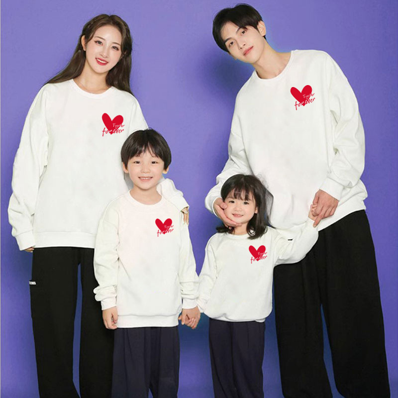 Unique family-friendly spring and autumn hoodies with heart-shaped patterns for families of three or four - 2026 new trendy and festive style.