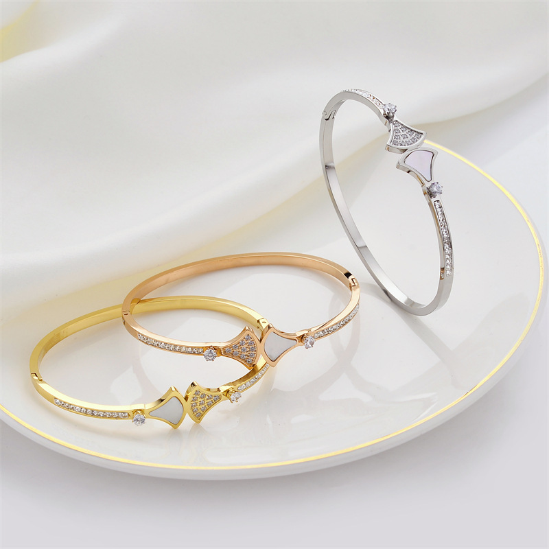 Nuevos brazaletes de abanico transfronterizos de mujeres europeas y estadounidenses simple brazalete de moda anillo conjunto simple joyas de brazalete de zircón
