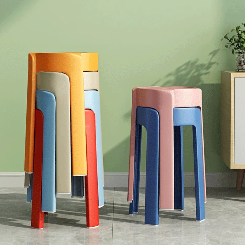 Trendy windmill-shaped stool for home use, made of thickened plastic, stackable, suitable for dining tables, and can be used as a chair