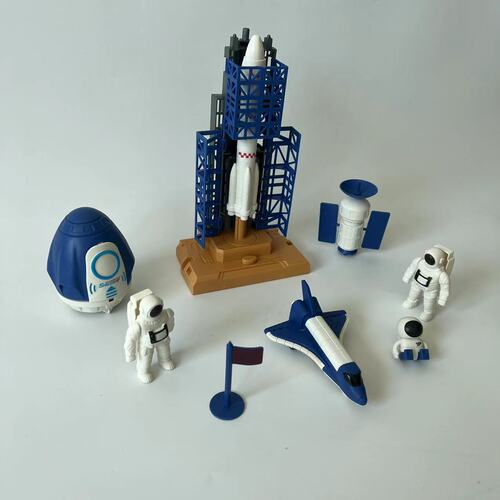 Space Shuttle Multi-piece Set Astronaut Rocket Cake Decoration Ornaments Aviation Model Adventure Rocket Launch Pad