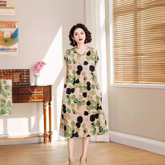 中高年のお母さんの綿のワンピースの女性の50歳の60おばあさんの夏服の人工綿の半袖の大きいサイズのプリントの長いスカート