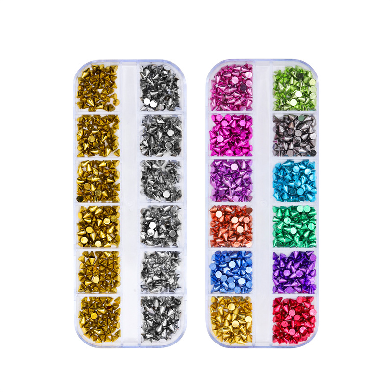 Cross-border exclusivo vintage punk estilo cónico remache joyería de uñas 12 rejilla de oro y plata de color joyería de uñas al por mayor