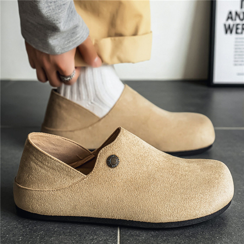 Giày lười nam bít mũi da lộn kiểu mule mũi tròn, gót vừa 3–5 cm, hai kiểu mang có thể kéo gót — Y6761 màu be, Y6761 màu kaki, Y6761 màu nâu cà phê