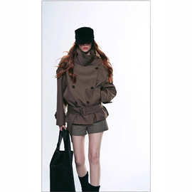 巨好看的早秋风衣外套女2025新款法式复古立领双排扣收腰短款大衣