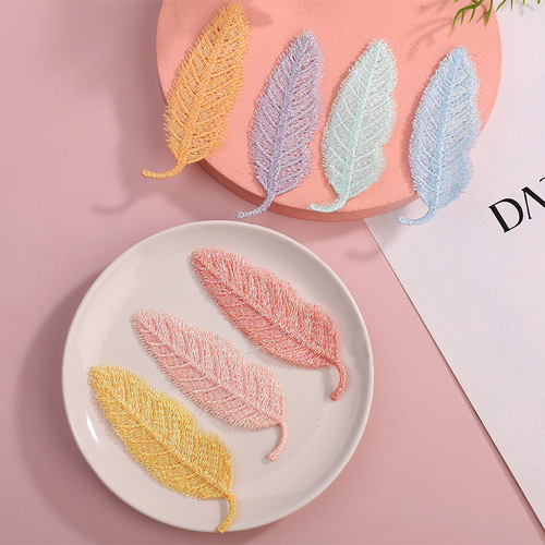 Simple and versatile knitted leaf embroidery colorful feathers handmade DIY clothing cloth stickers hairpins accessories accessories wholesale
