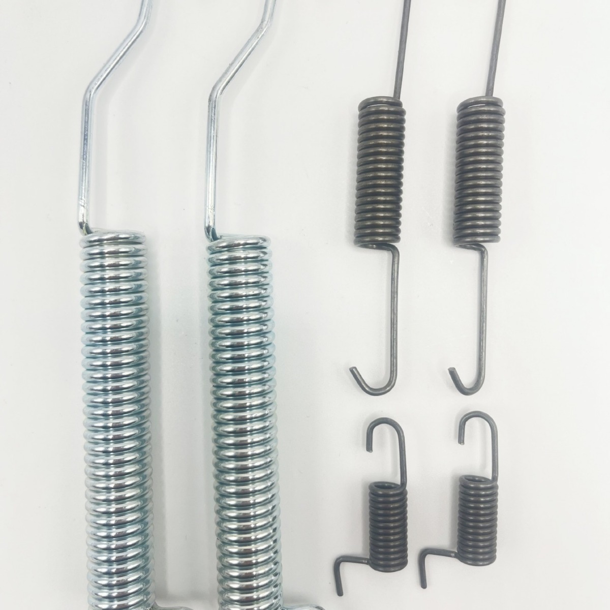Aplicable al kit de reparación de frenos Ford RANGER UH71-26-630 44201-EB360