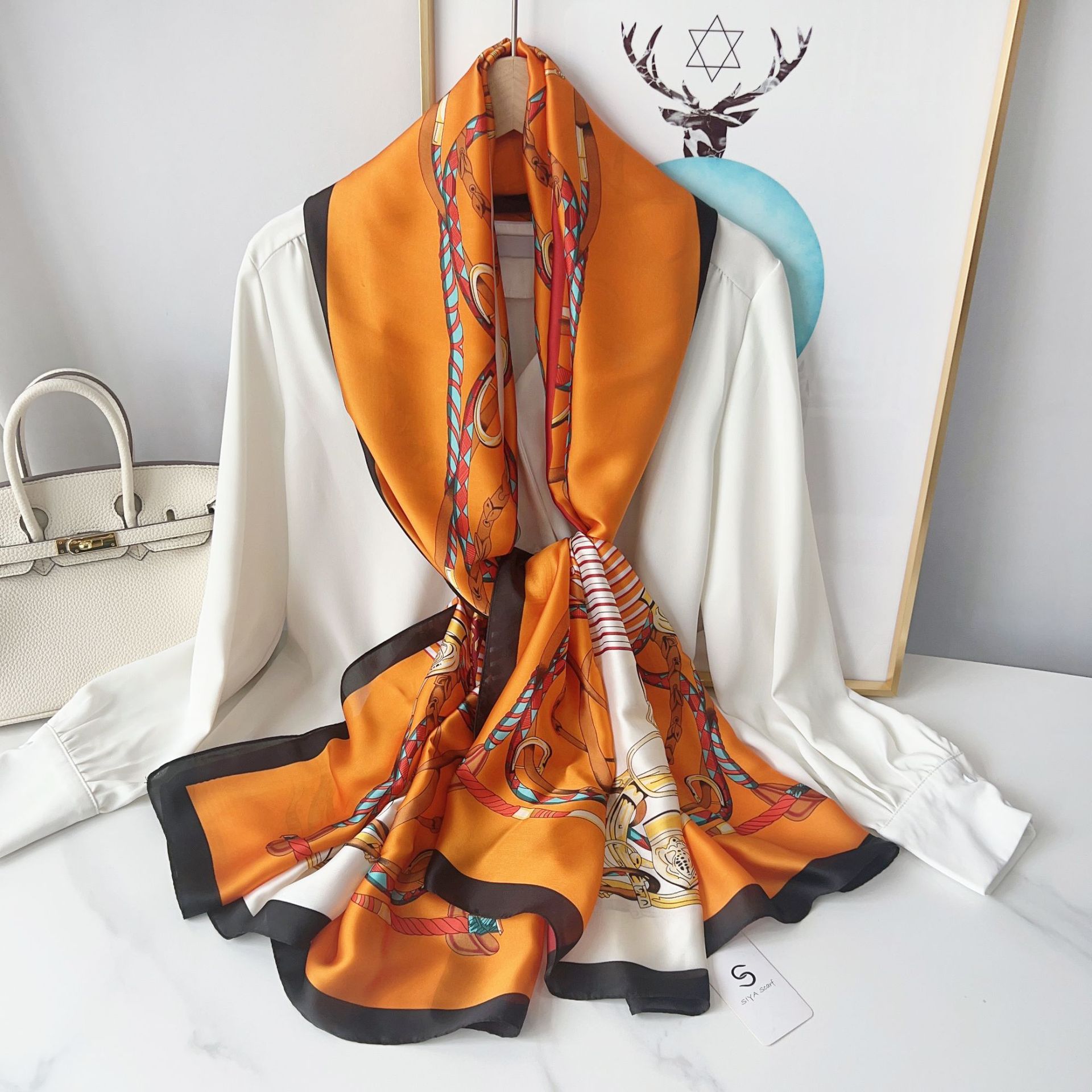 Nueva Cadena de seda artificial de moda elegante bufanda de seda para mujer primavera y verano protección solar Toalla de playa de gran tamaño chal de protección solar al aire libre