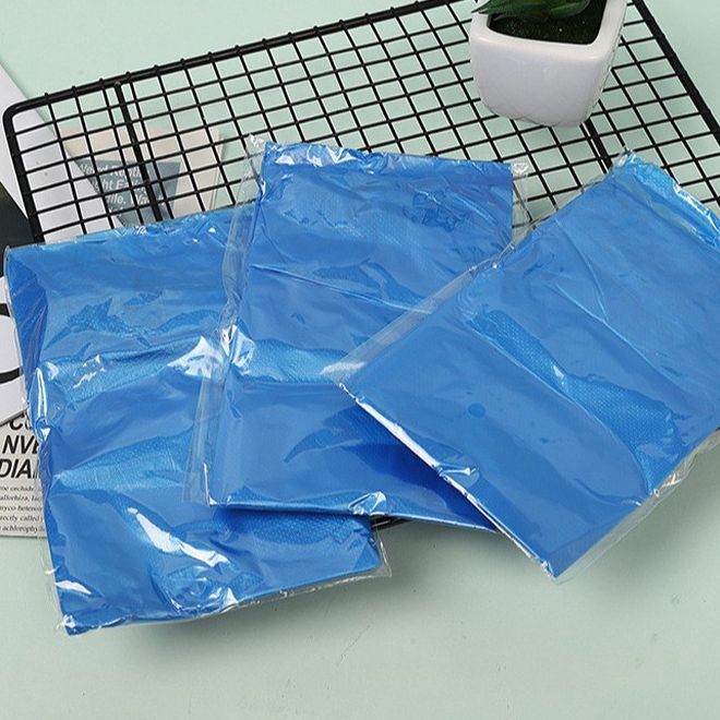 Cubierta de zapato larga desechable PE engrosada a prueba de polvo a prueba de lluvia color transparente banda de goma azul oscuro cordón cubierta de bota a la deriva