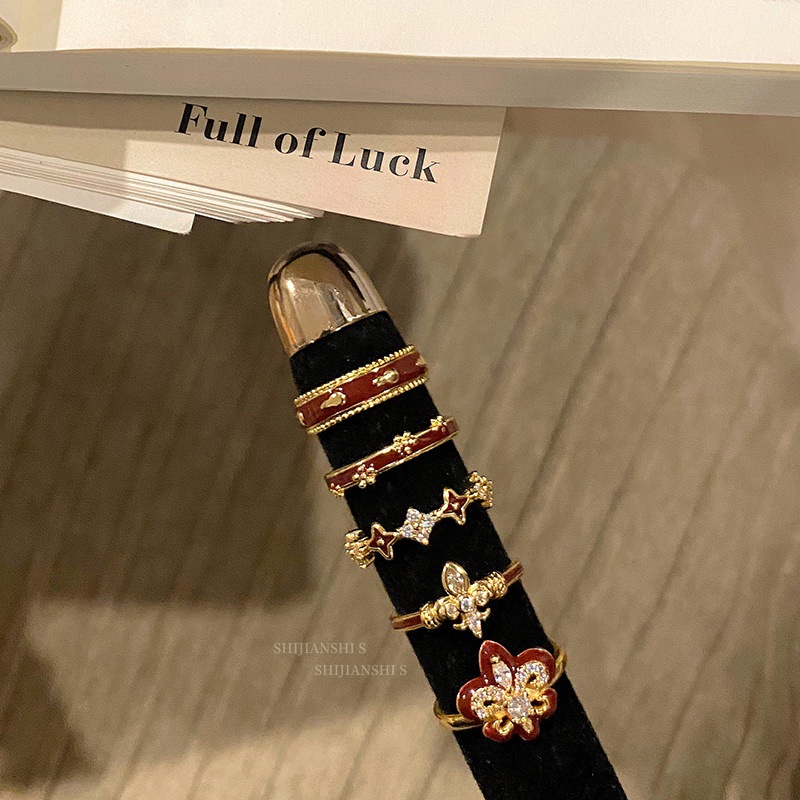 "Red Iris Flower" Light Sweet and Delicate Iris Flower Ring for Women with Cross-Shaped Crushed Diamonds and Enamel, Niche Stackable Elegant Ring