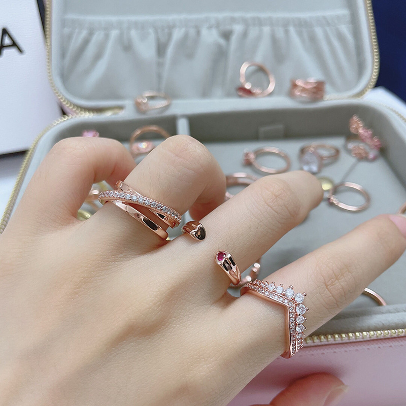 Heart-Shaped Pink Diamond Ring - Image 3