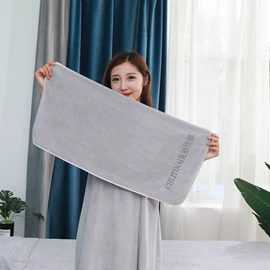 毛巾;浴裙;浴巾、沙滩巾