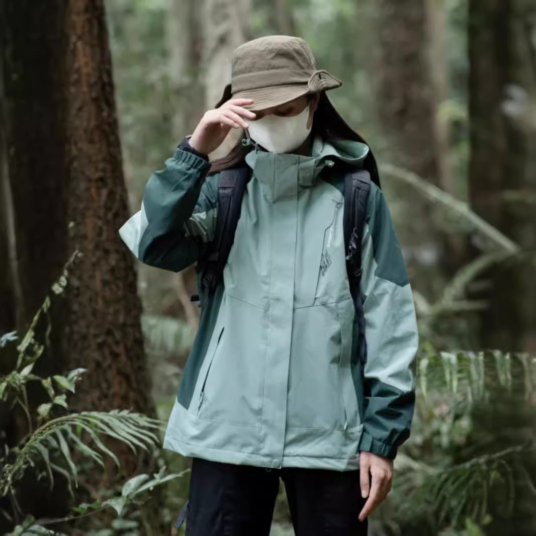 Spring, Autumn and Winter Jackets for Men and Women, Couple Tops, Three-In-One Outdoor Mountaineering Clothing, Windproof and Waterproof Jackets