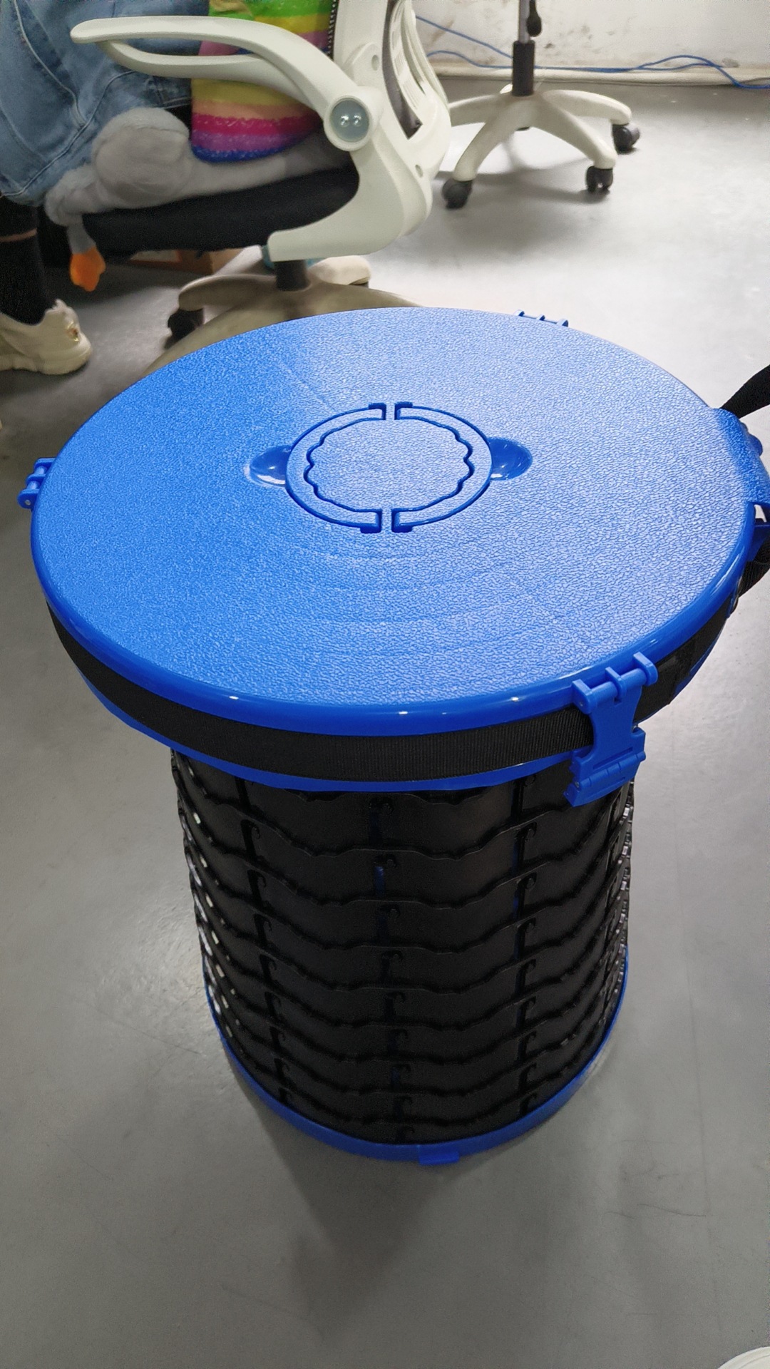 Inodoro portátil plegable multifuncional para camping o coche, diseño engrosado y fácil de almacenar