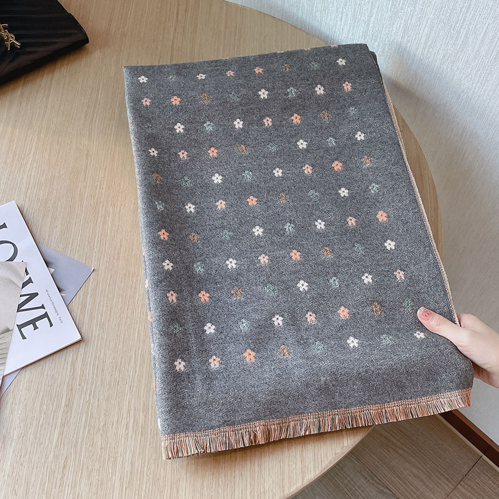 Version des berühmten Damen-Schals mit süßen kleinen Blumen im Kaschmir-Quasten-Stil für Damen, 192 x 62 cm, warm im Winter_voghion.com