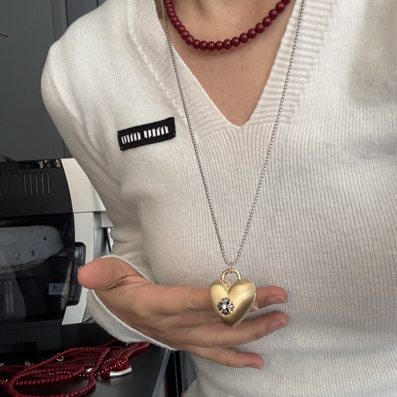 Ins Blogger's Same Style Simple Brushed Heart Cross Pendant Necklace for Women, Heart-Shaped Long Versatile Sweater Chain Ins Blogger's Same Style Simple Brushed Heart Cross Pendant Necklace for Women, Heart-Shaped Long Versatile Sweater Chain