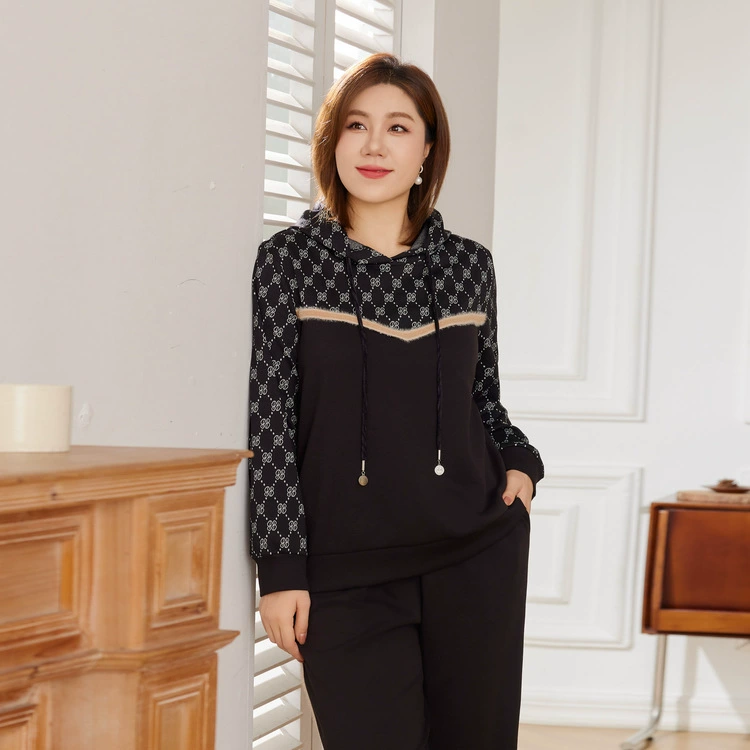 Тонкое шоу 2023 Осень Новый женский свитер больших размеров с капюшоном для пухленьких девочек, универсальный уменьшающий возраст модный свитер с капюшоном QI3262