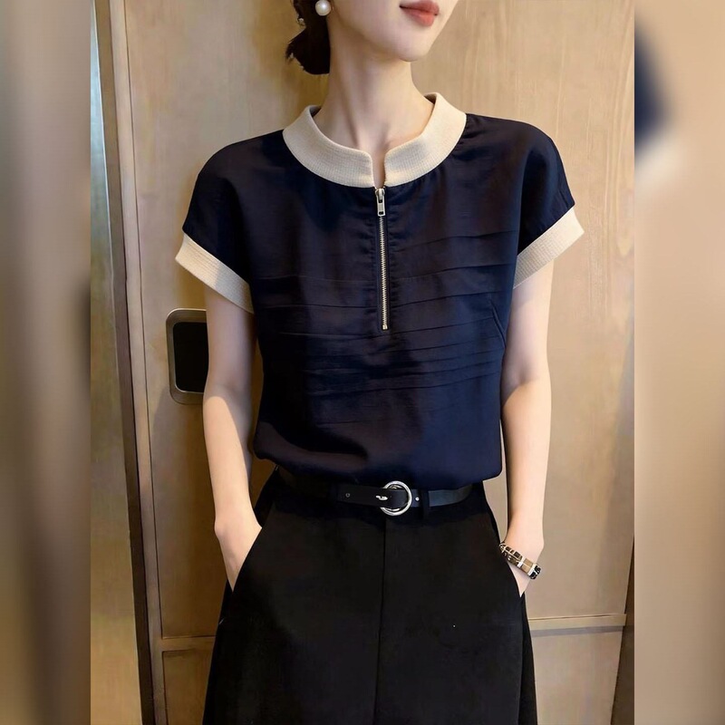 Slim-Fit Half-Zip Top with a Stylish Look, 2026 Summer Casual Workwear Style, Simple T-Shirt, Fashionable Trendy Blouse Slim-Fit Half-Zip Top with a Stylish Look, 2026 Summer Casual Workwear Style, Simple T-Shirt, Fashionable Trendy Blouse