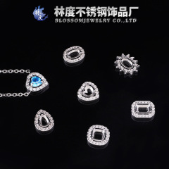 ステンレス製のドリルの大きなジルコンのペンダントチタン鋼の方糖ハート型の楕円形のダイヤモンドの水滴石のアクセサリーの部品