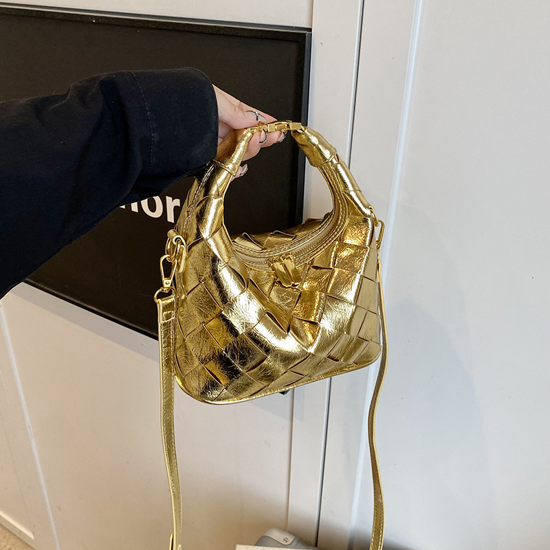 2026 Niche Designer New Model Simple and Stylish Metallic Woven Small Square Bag Crossbody Handbag Dumpling Bag 2026 Niche Designer New Model Simple and Stylish Metallic Woven Small Square Bag Crossbody Handbag Dumpling Bag