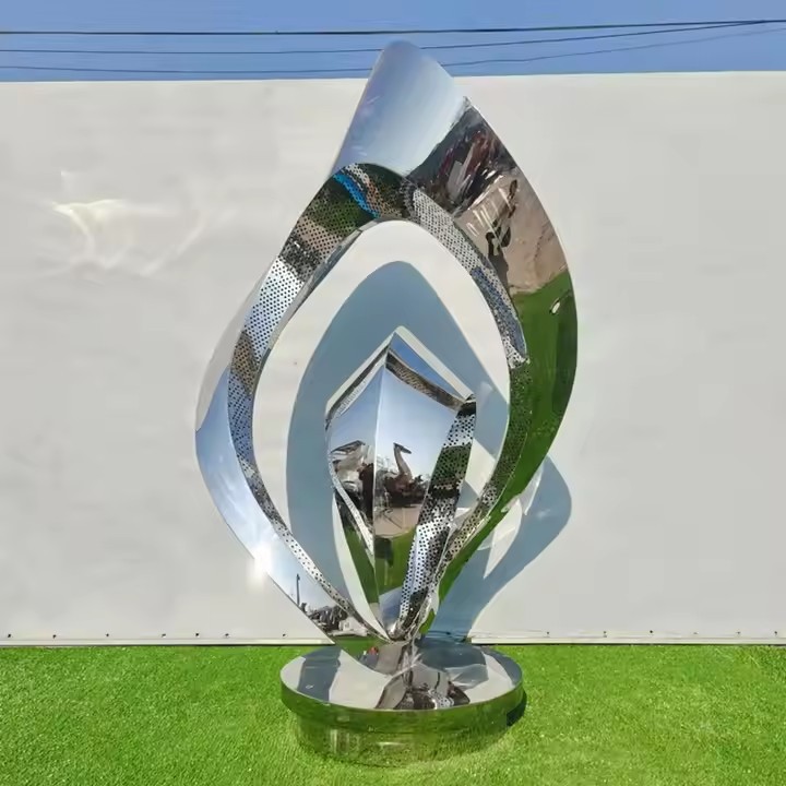 ландшафтная скульптура