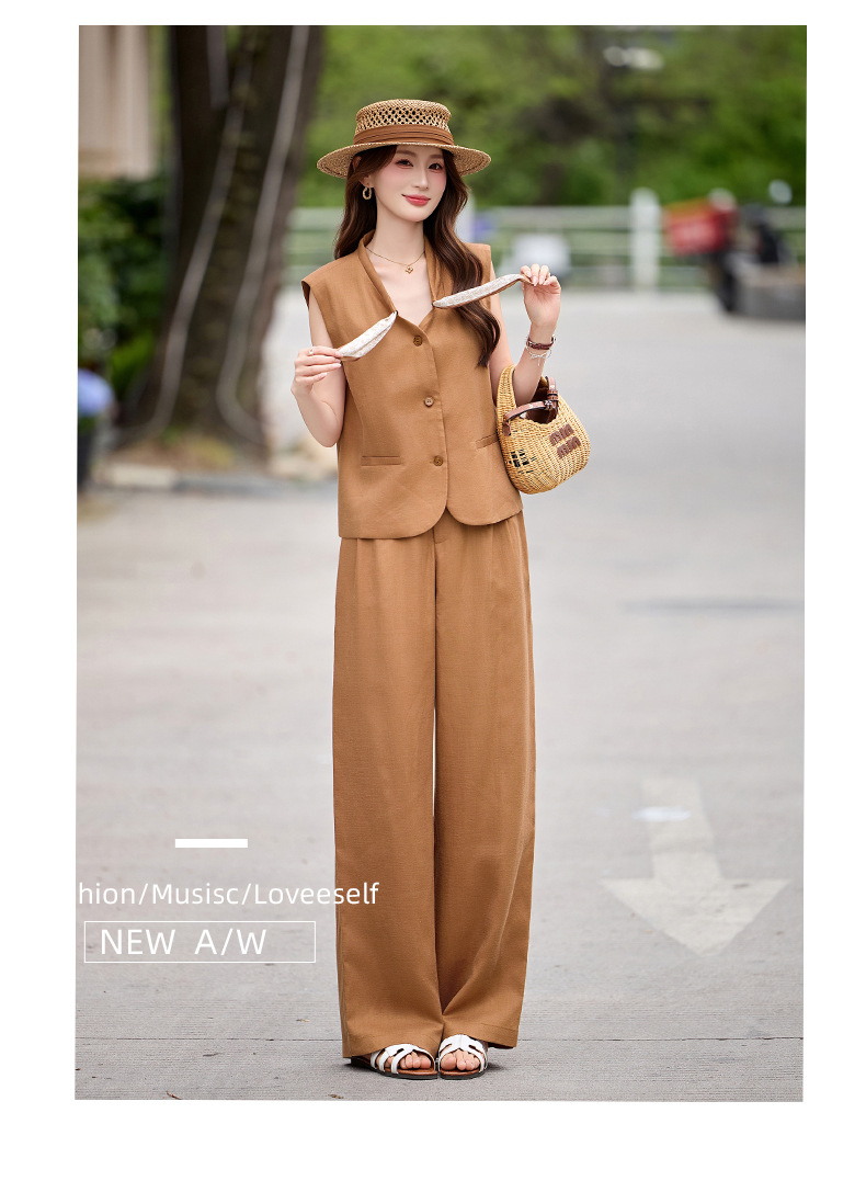 Bộ vest nữ gồm áo gile và quần tây ống đứng cạp cao — màu đen, màu cam, màu trắng ngà chi tiết 19