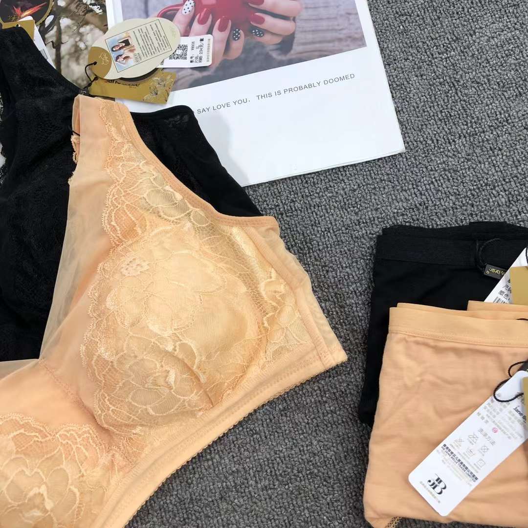 Stock de productos de cola de alta calidad encaje sujetador traje de las mujeres pequeño pecho push up sexy belleza espalda ropa interior traje lote