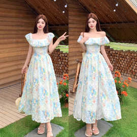 2025年大码夏季花与法式复古方领碎花裙甜美夏海边度假仙女连衣裙