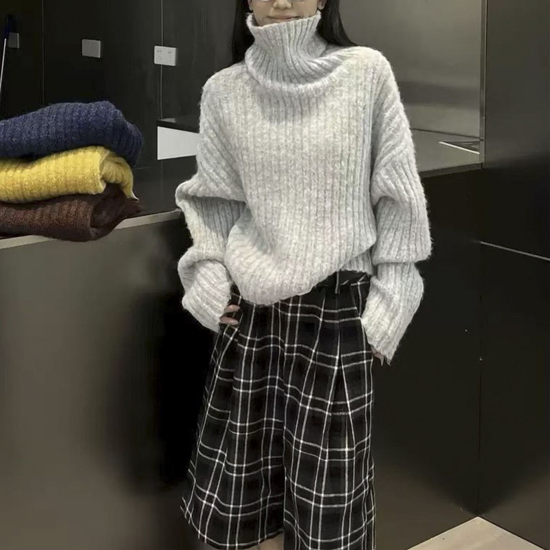 2025 Autumn and Winter Short Turtleneck Knitted Top Yellow Lazy Style Fashionable Warm and Stylish Soft Waxy Sweater Versatile and Trendy