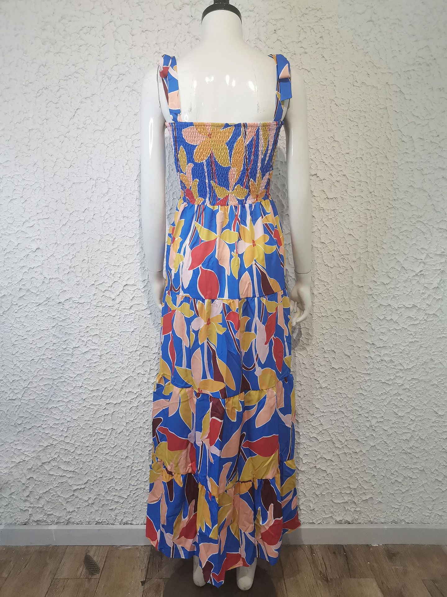 259g Weight Maxi Long Dress Dress Length Type Sleeveless Sleeve Length Regular Dress Dresses Type Regular Sleeve Sleeve Type Polyester Fabric Type High Waist Waist Line Daily Occasion Strap Neckline Regular Fit Fit Type Printing, Polka Dots Pattern Summer, Spring Season Women's Gender Elegant Style Wholesale Women's Elegant Printing Polka Dots Daily Strap Sleeveless Regular Dress 83