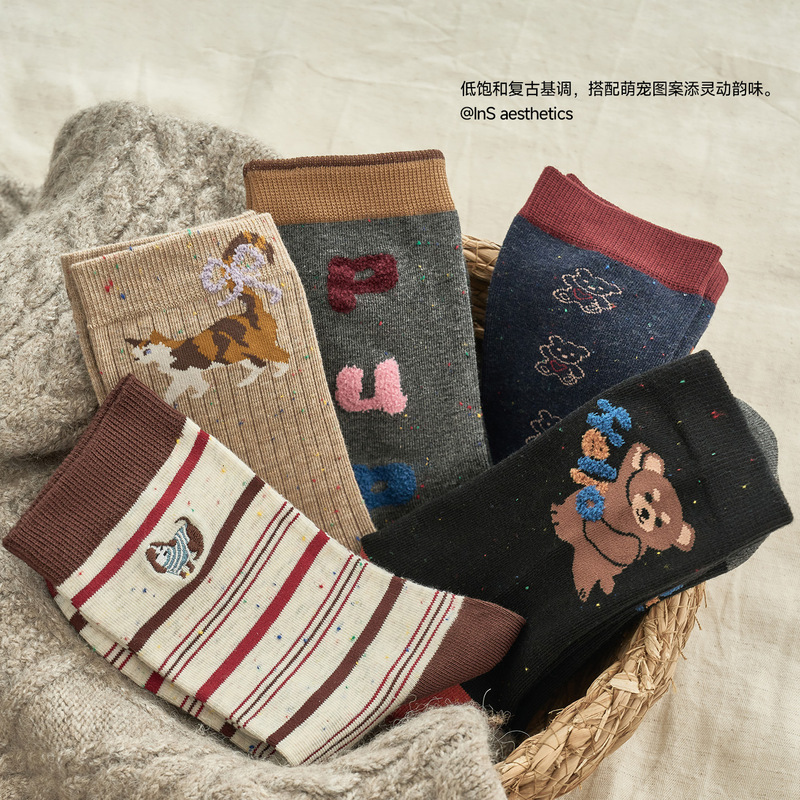 26 Autumn New Collection: Japanese-style cartoon patterned socks, women's mid-calf socks, cute and preppy style, seamless design, made of cotton