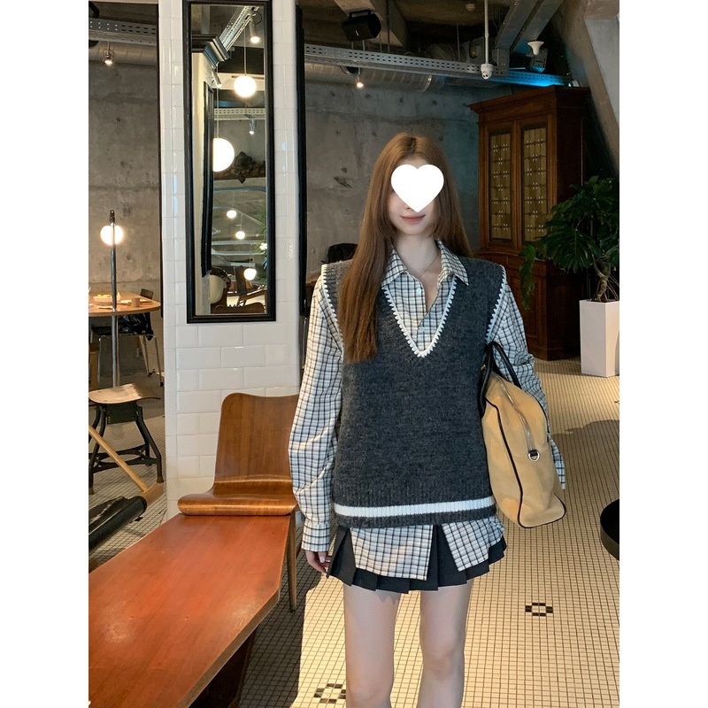 红人馆马甲背心女款时髦洋气秋季无袖超好看灰色外搭针织马夹|undefined