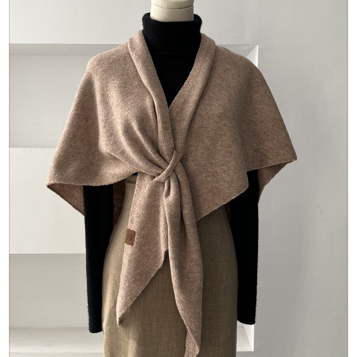 Solid Color Wool Blend Cross-Knit Shawl for Women, Winter Fashion Versatile Warm Neck Protector Outerwear Cape