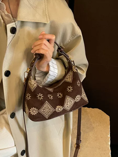 Women's new autumn and winter handbag in the Maillard color series, with a suede texture, trendy floral embroidery, and can be worn as a shoulder or crossbody bag