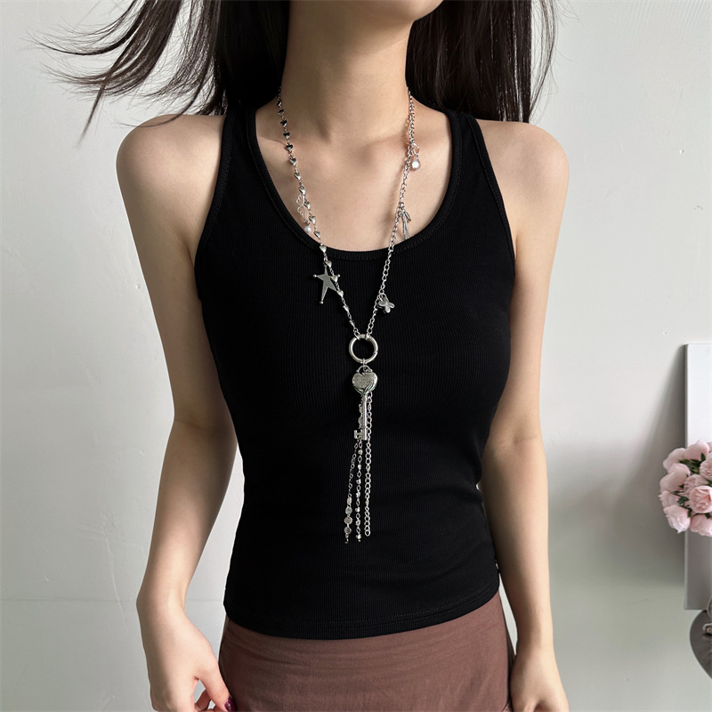 Sweet and Cool Style Heart-Shaped Key Tassel Necklace with a High-End Feel, Star Bow Pendant, and Designer Sweater Chain Choker