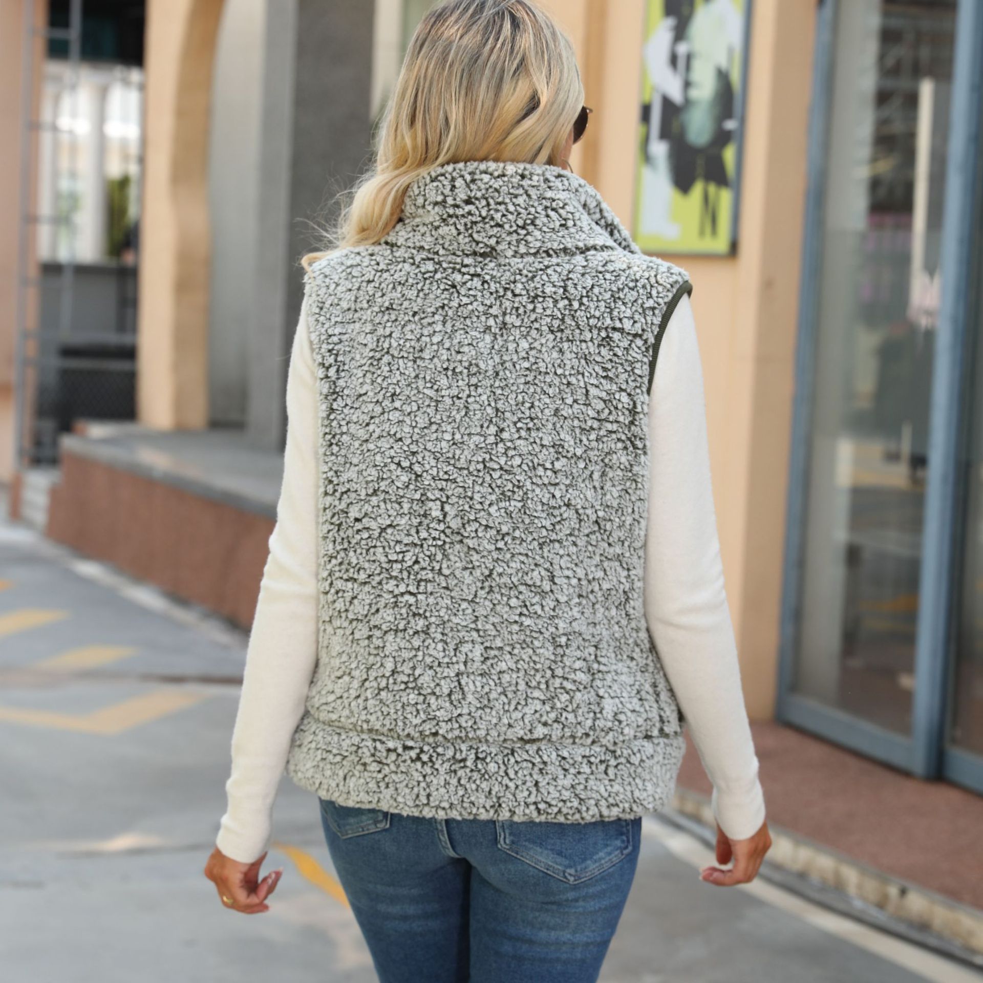 Flash terciopelo europeo y americano casual otoño mujer cuello redondo manga larga cremallera no planchado desvanecimiento tratamiento burbuja terciopelo Chaleco de mujer image 6