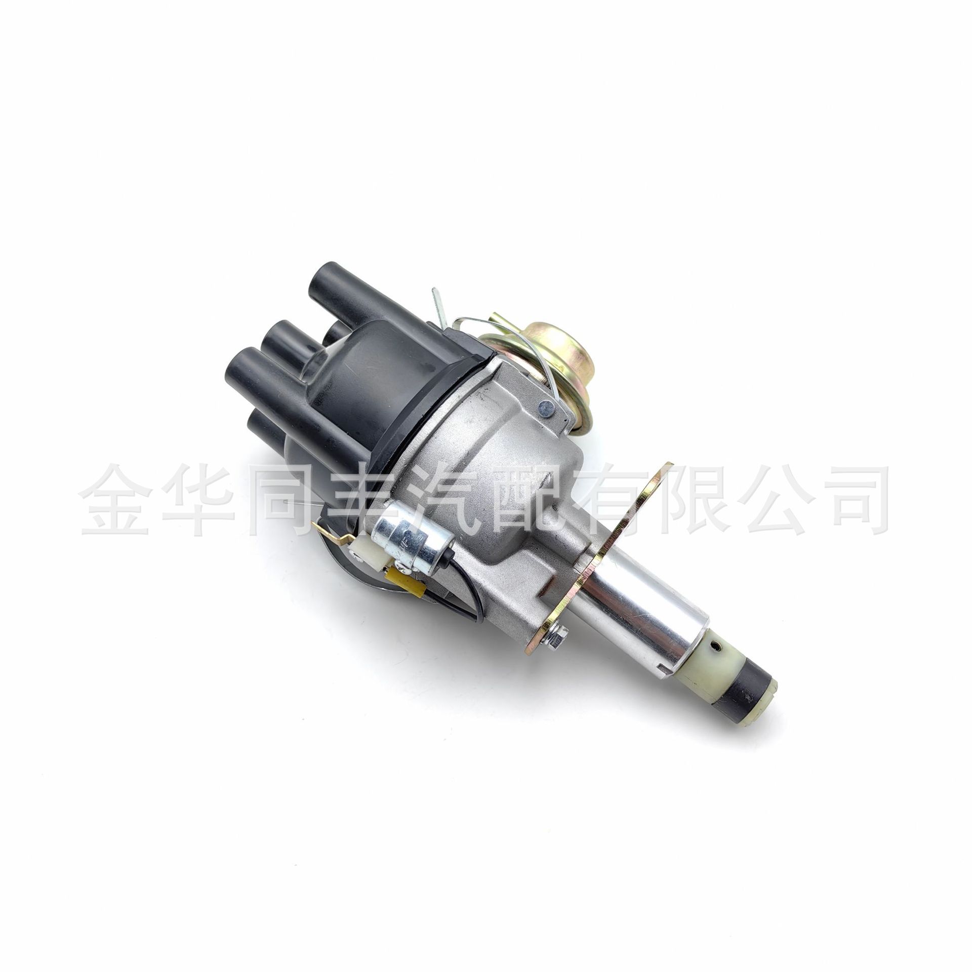 Cross-border applicable Nissan Nissan 720 Path 2.4L Z20 distributor 22100-J1710 *