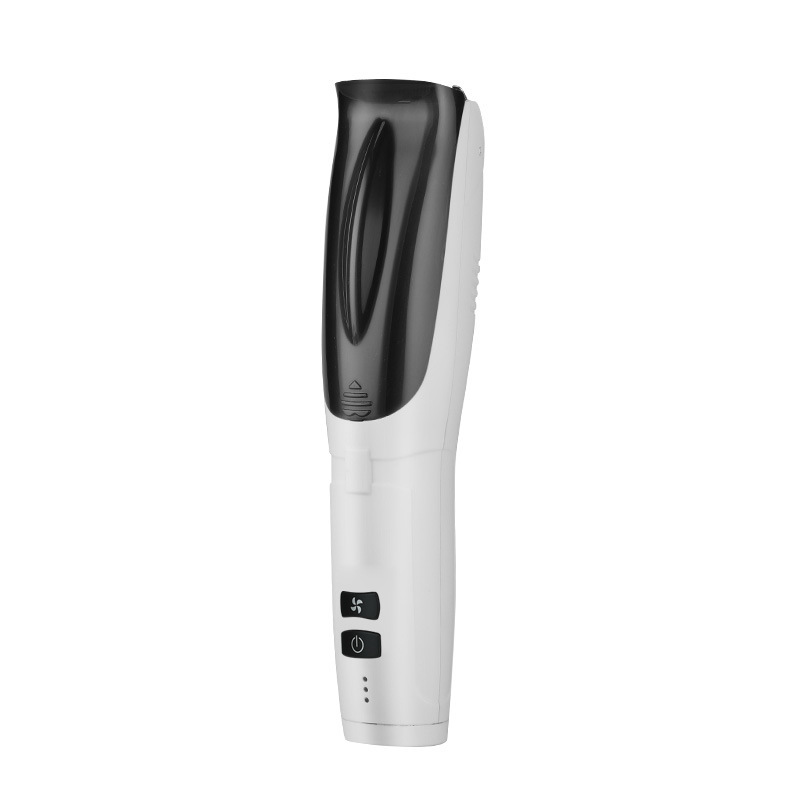 家庭用全自動セルフカット理髪器の頭を剃ります。|undefined