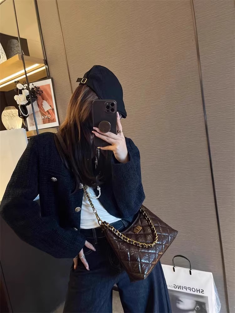 Túi tote nữ da thật kiểu tweed đeo chéo dây xích chần bông — Màu đen, Đỏ Ancora, Cà phê Mocha, Màu nâu chi tiết 16