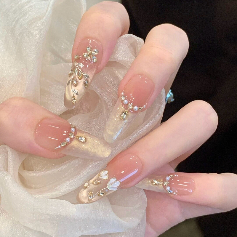 Yuanxi·Yuyu Evening Breeze High-Grade Champagne Cat Eye Tulip Zircon Purely Handmade Wearable Nails for a Elegant and Fair Skin Appearance