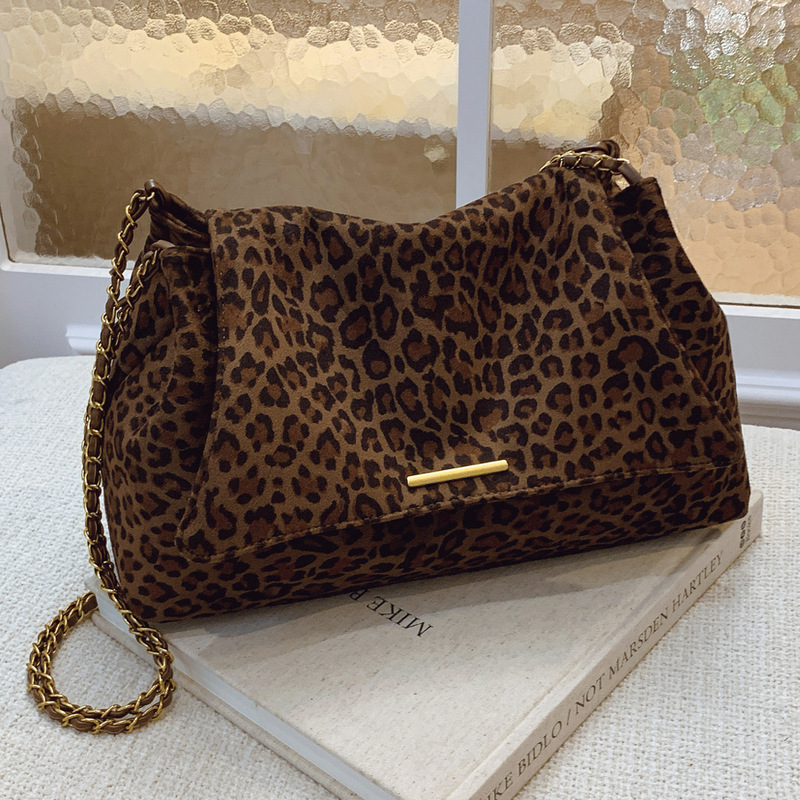 Autumn and Winter New Retro Simple Versatile Large-Capacity Nylon Tote Bag Trendy Leopard Print Shoulder Bag Women's Crossbody Bag Autumn and Winter New Retro Simple Versatile Large-Capacity Nylon Tote Bag Trendy Leopard Print Shoulder Bag Women's Crossbody Bag