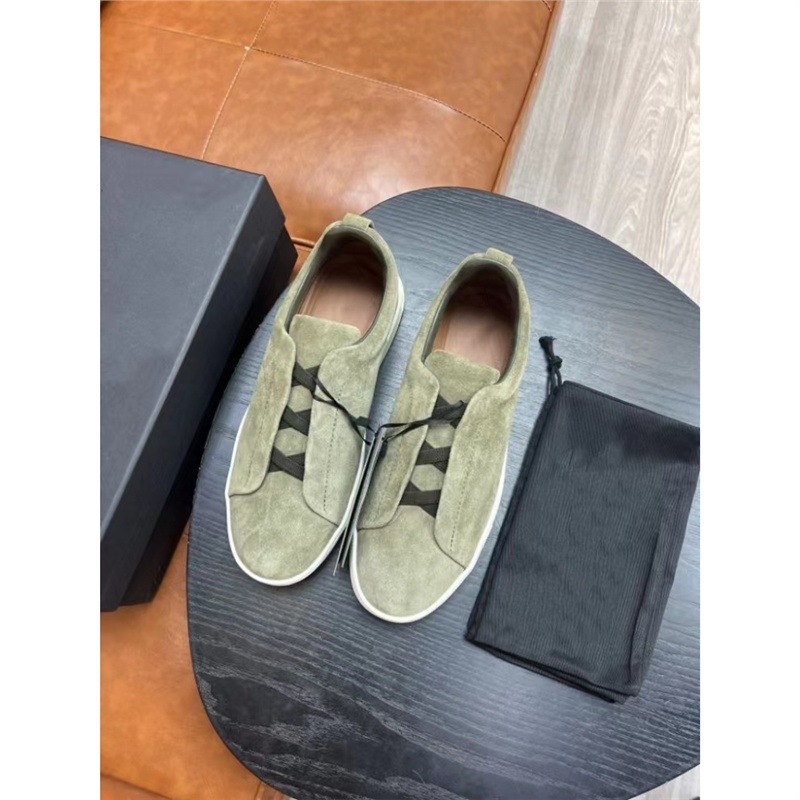 Mocassini uomo in camoscio scarpe casual da guida_voghion.com