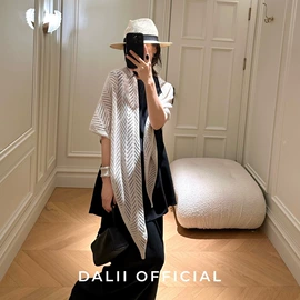 围巾;披肩;针织毯