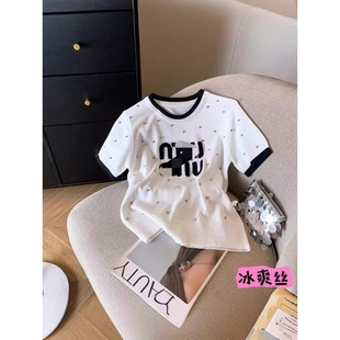 �W��վ�ع��M�����^����ᘿ���Ů2024�ļ��¿��OӋ��С�����³�