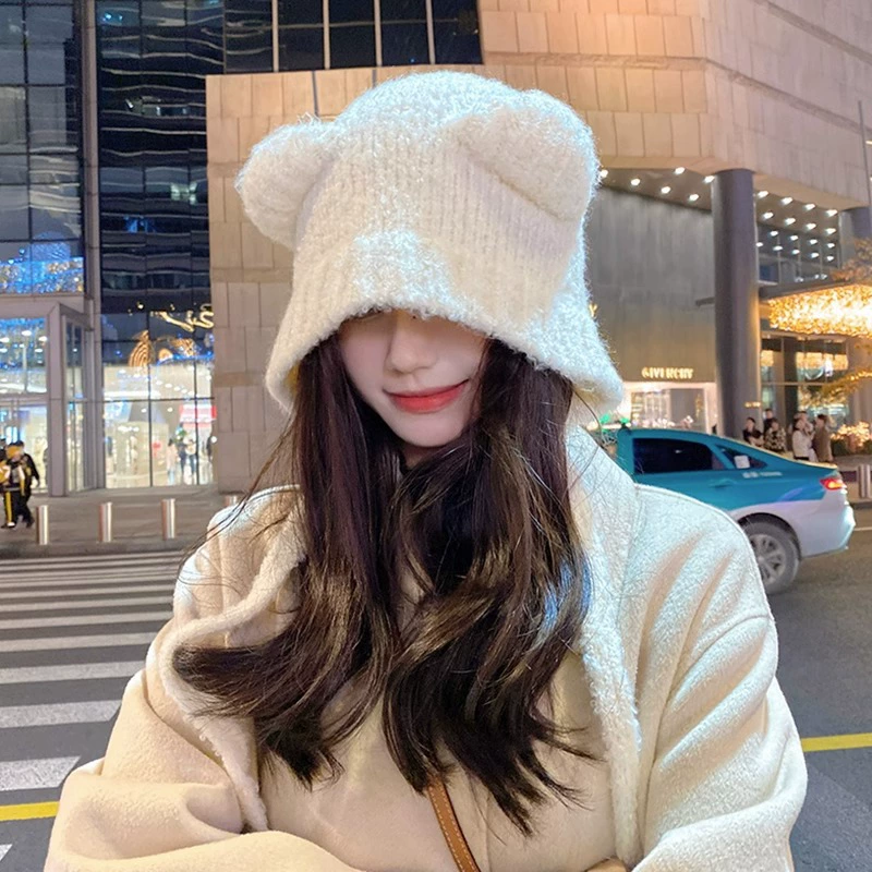 Cute winter woolen knitted hat for elementary school students, with little bears, increased thickness