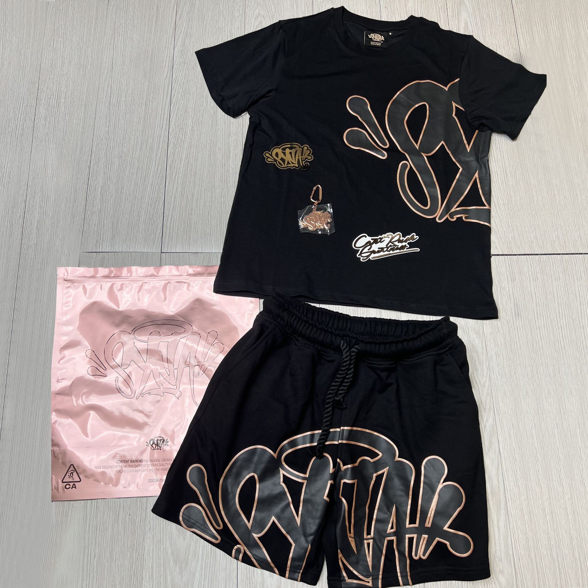 Traje negro 56 (accesorios + bolso)