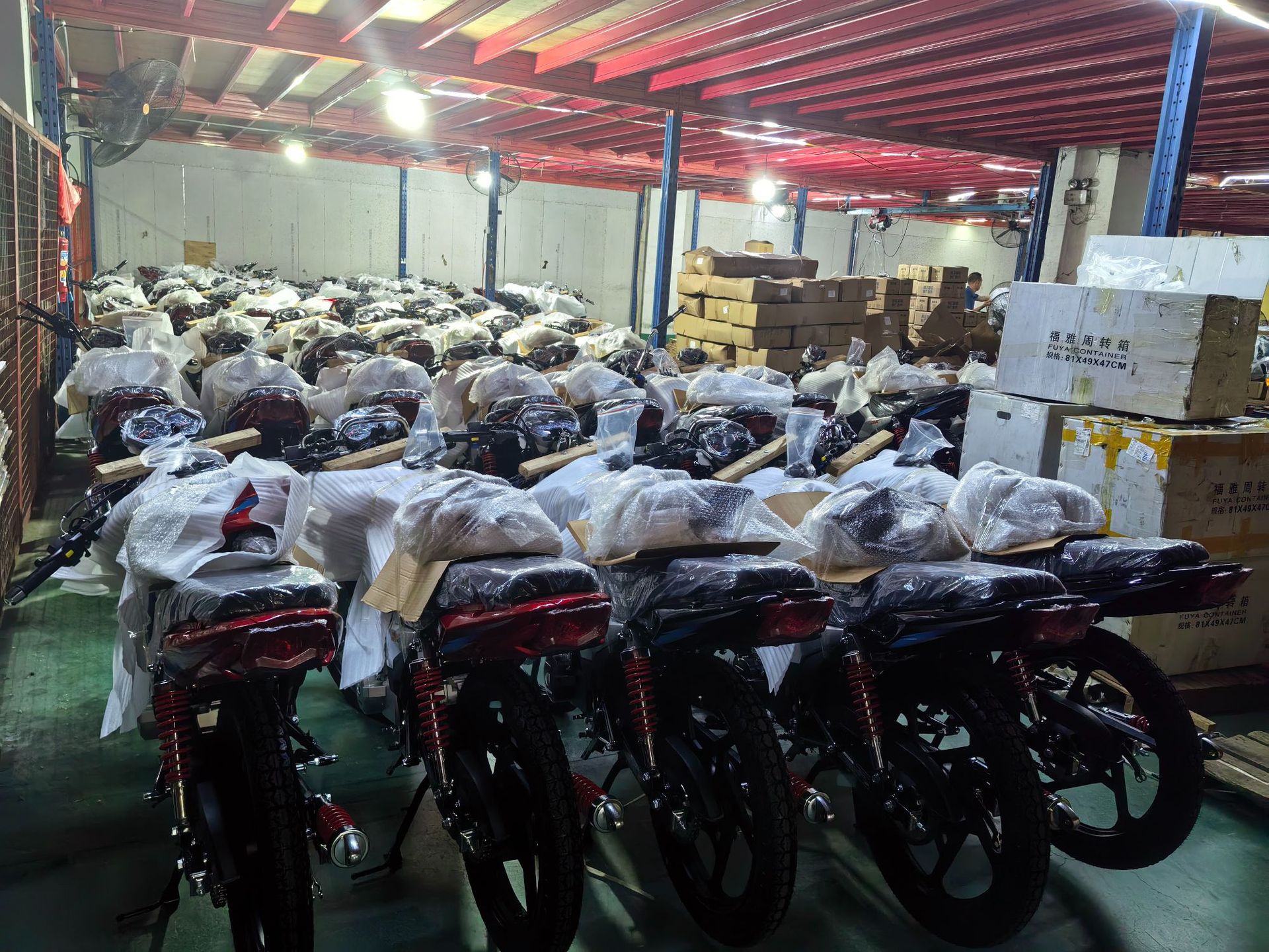 Cross-border DK two-wheel fuel-powered motorcycle, new model, fuel-efficient men's motorcycle, hot-selling in Africa