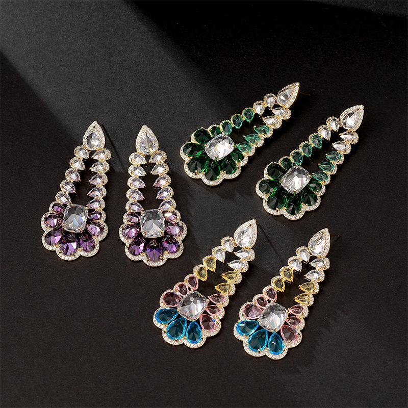Fashion Geometric Water Droplets Copper Inlay Zircon Drop Earrings 1 Pair display picture 4