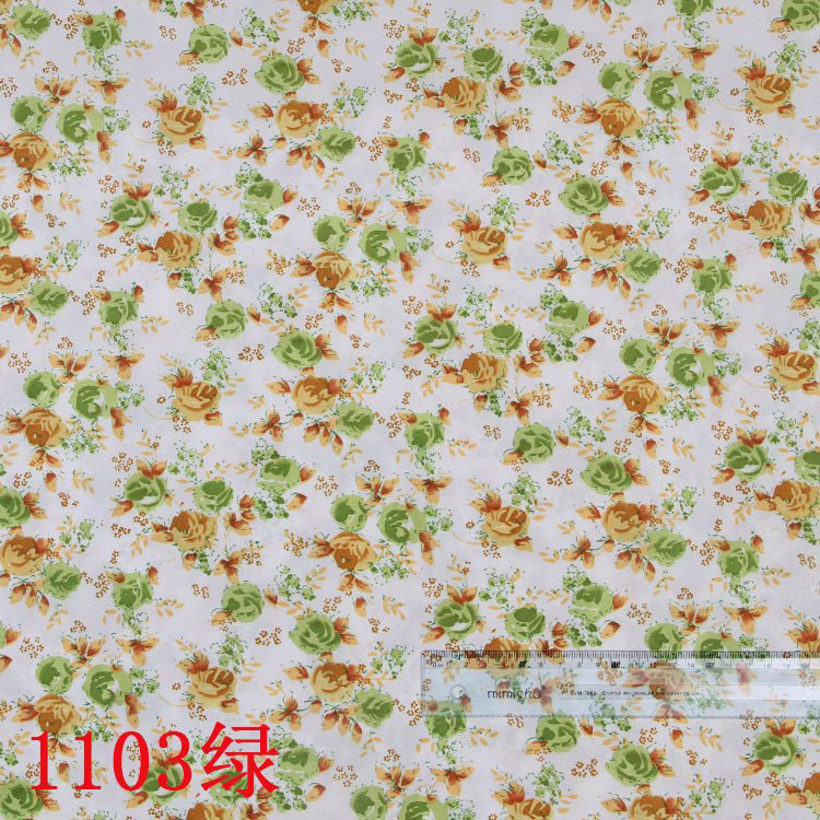 涤纶白底清爽玫瑰花 胧朦光彩纸巾盒袖套挂带围裙台布印餐垫花布