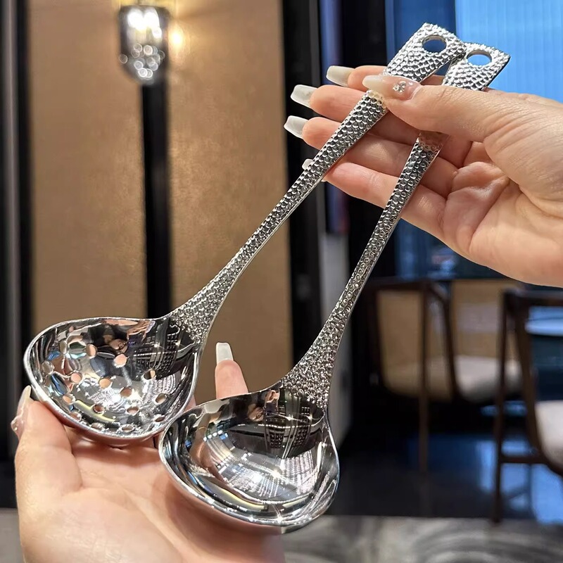 【新規の方0.01で2個プレゼント】ステンレススプーン スープドリップ ロングハンドルスプーン 家庭用槌目魚鱗ハンドルスプーン|undefined