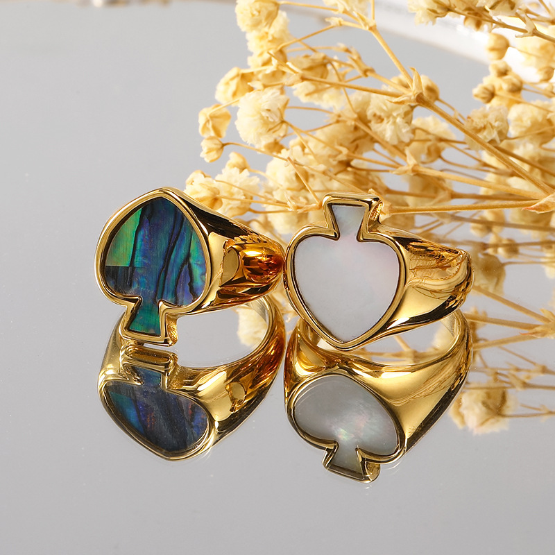 Holiday Occasion 304 Stainless Steel Material Real Gold Plated Heart Shape 304 Stainless Steel Retro Waterproof Non Tarnish Rings